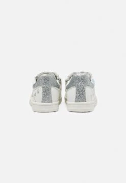 Friboo Disney Frozen Elsa - Sneakers Laag - White -Friboo 0e48b488ba6246888f99c29543567ec5