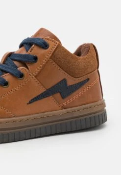 Friboo Sneakers Laag - Cognac 13 Friboo Sneakers Laag - Cognac -Friboo 20afb5dee7a144bbafa4da6f4730be3e